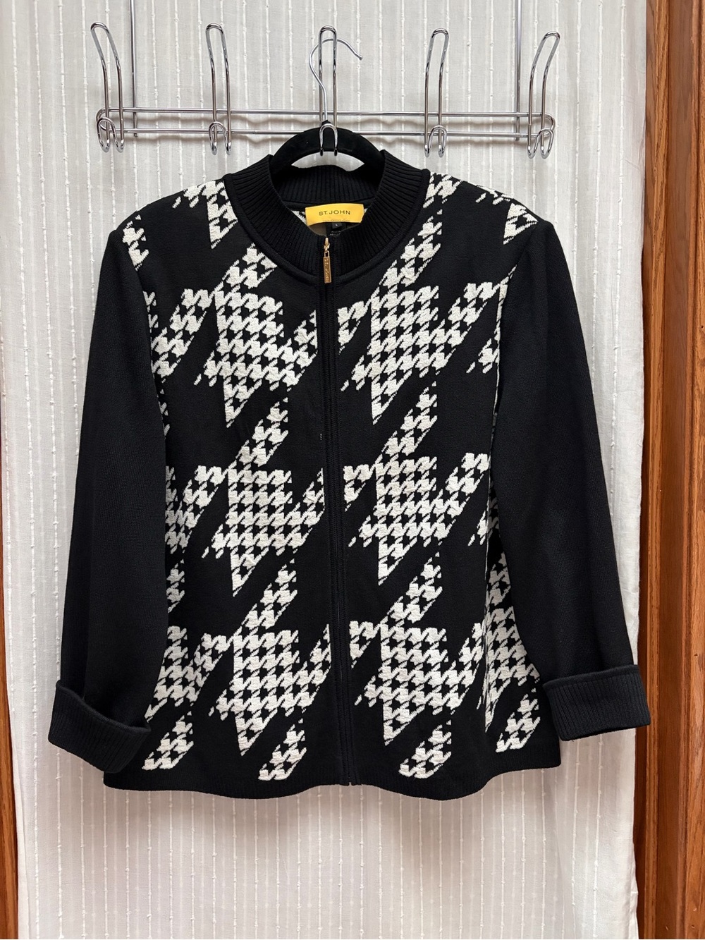 St. John Black & White Houndstooth Zip-Front Jacket Size L